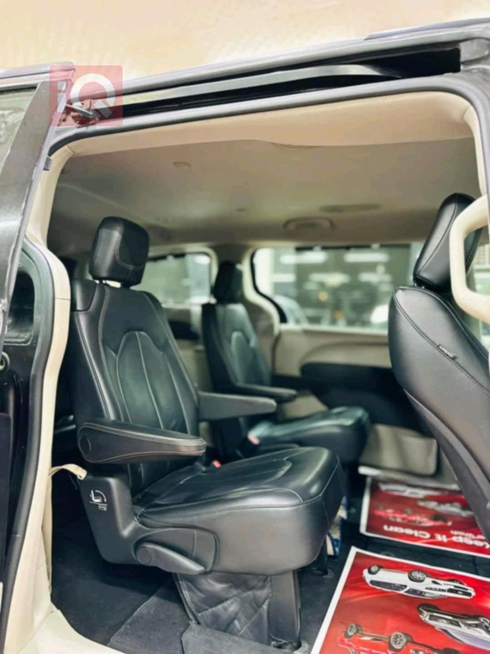 کرایسلەر پاسیفیکا